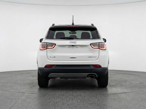 Used 2025 Jeep Compass Limited AWD/4WD image 7