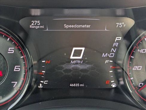 Used 2018 Dodge Charger SXT w/ Blacktop Package image 3