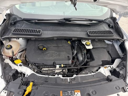 Used 2018 Ford Escape SE FWD image 27