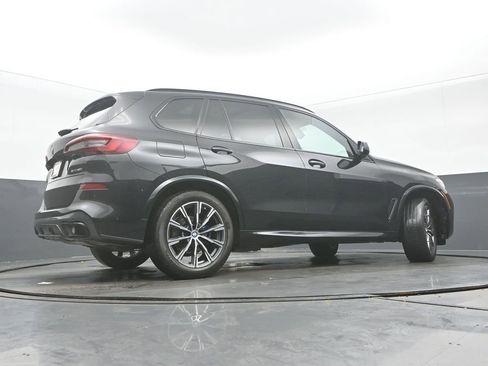 Used 2022 BMW X5 xDrive40i AWD/4WD image 33