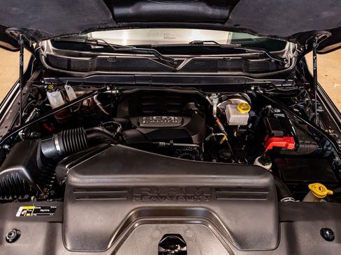 Used 2024 RAM 2500 Laramie w/ Night Edition image 30