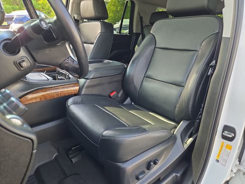 Used 2019 Chevrolet Tahoe Premier AWD/4WD image 26