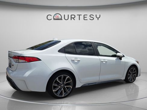 Used 2021 Toyota Corolla SE FWD image 5
