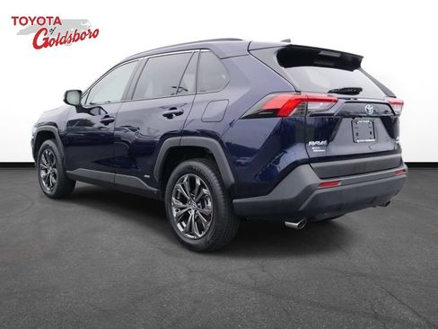 Used 2024 Toyota RAV4 XLE Premium image 7