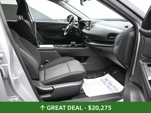 Used 2024 Nissan Rogue SV image 22