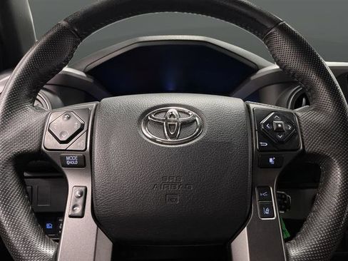 Used 2023 Toyota Tacoma TRD Off-Road image 14