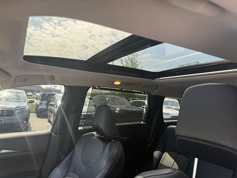 Certified 2023 INFINITI QX60 Luxe w/ Cargo Package AWD/4WD image 16