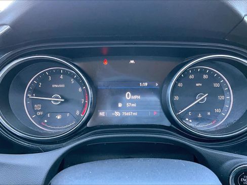 Used 2023 Buick Encore GX Select w/ Sport Touring Package image 26