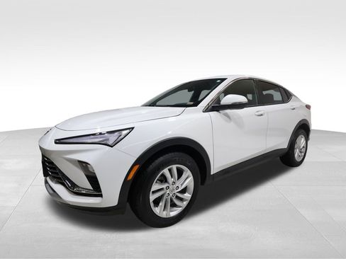 Certified 2024 Buick Envista Preferred w/ Convenience I Package image 8