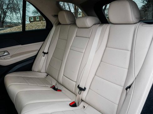 Used 2021 Mercedes-Benz GLE 350 4MATIC image 16