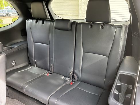 Used 2024 Toyota Grand Highlander AWD Hybrid image 32