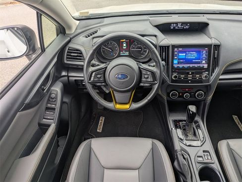 Used 2022 Subaru Crosstrek 2.5i Sport w/ Moonroof Package image 16