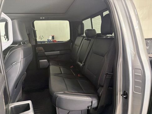 Used 2023 Ford F350 Lariat w/ Lariat Ultimate Package AWD/4WD image 12