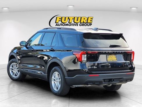 New 2026 Ford Explorer Active image 5