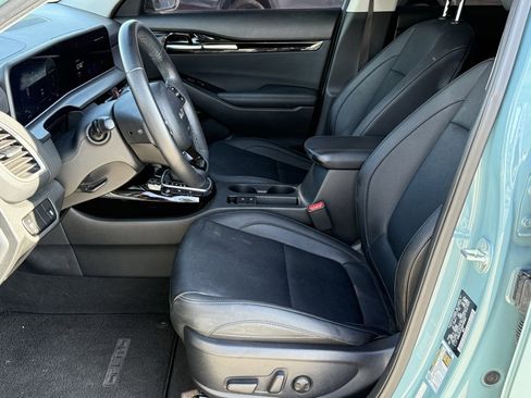 Used 2024 Kia Seltos SX image 12