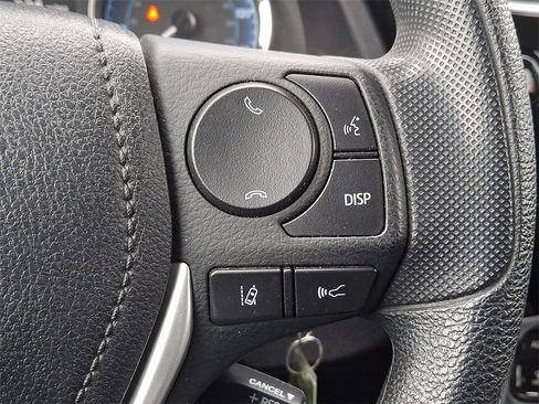 Certified 2017 Toyota Corolla LE image 21