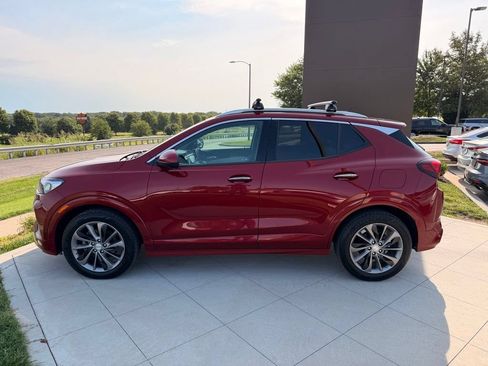 Used 2020 Buick Encore GX Essence w/ Experience Buick Package FWD image 6