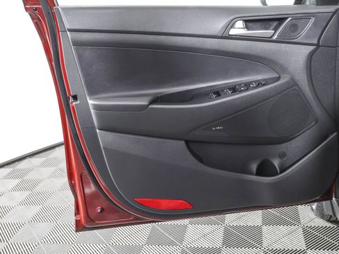 Used 2020 Hyundai Tucson Limited w/ Winter Weather Package image 32