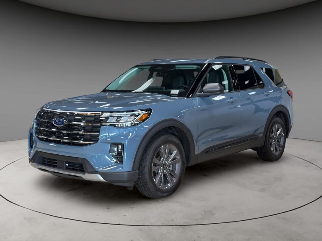 New 2026 Ford Explorer Active w/ Active Comfort Package AWD/4WD image 1