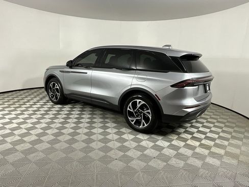 Used 2025 Lincoln Nautilus Premier w/ Jet Appearance Package image 3