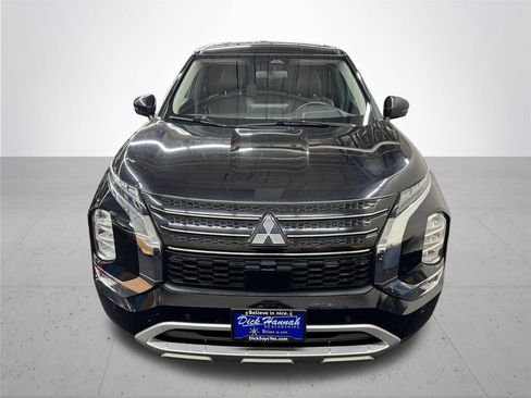 Used 2024 Mitsubishi Outlander SE image 10