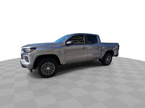 Used 2023 Chevrolet Colorado LT w/ LT Convenience Package II image 4