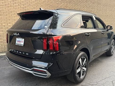 Used 2022 Kia Sorento S FWD image 17