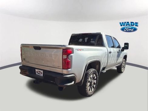 Used 2022 Chevrolet Silverado 2500 Custom w/ Custom Value Package image 5