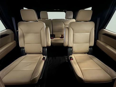 Certified 2021 Chevrolet Tahoe Premier w/ Premium Package image 35