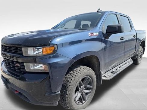 Used 2019 Chevrolet Silverado 1500 Custom Trail Boss w/ Custom Convenience Package AWD/4WD image 1