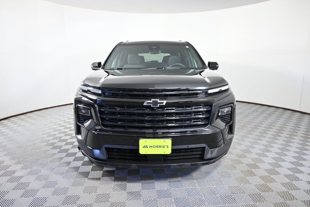 Used 2024 Chevrolet Traverse LT w/ Enhanced Driving Package AWD/4WD image 10