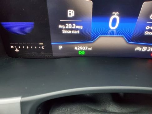 Used 2022 Volkswagen Atlas Cross Sport SE image 25