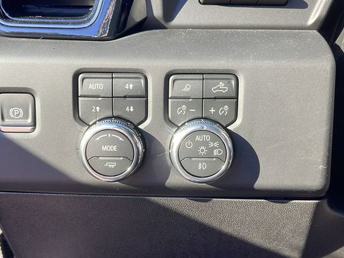 New 2026 GMC Sierra 3500 AT4 w/ AT4 Premium Plus Package image 23