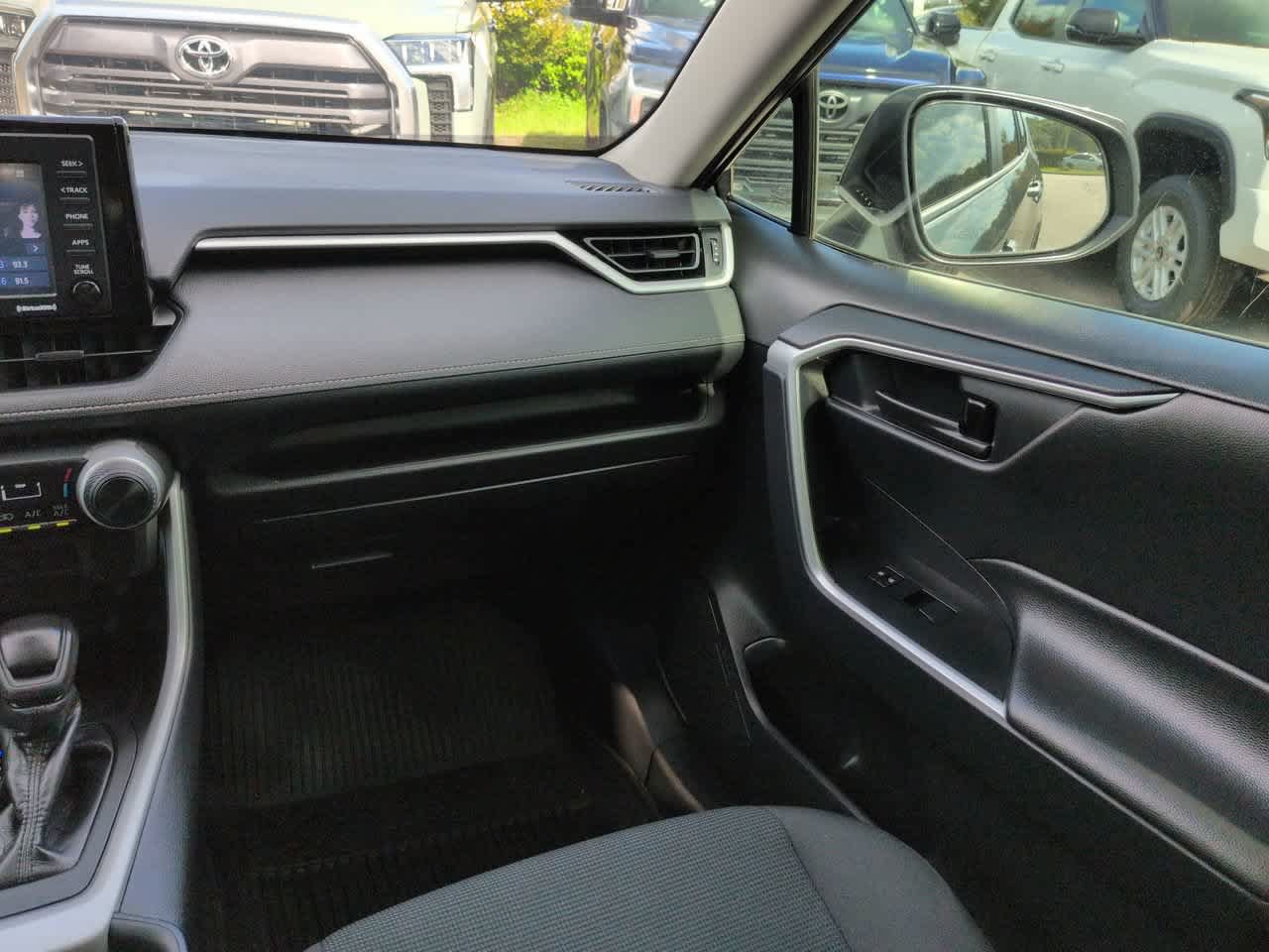 Certified 2021 Toyota RAV4 LE FWD image 16