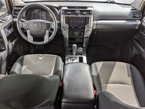 Used 2022 Toyota 4Runner SR5 AWD/4WD image 17