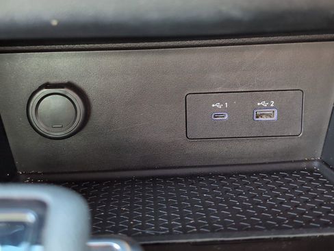 Used 2022 Nissan Pathfinder S image 19