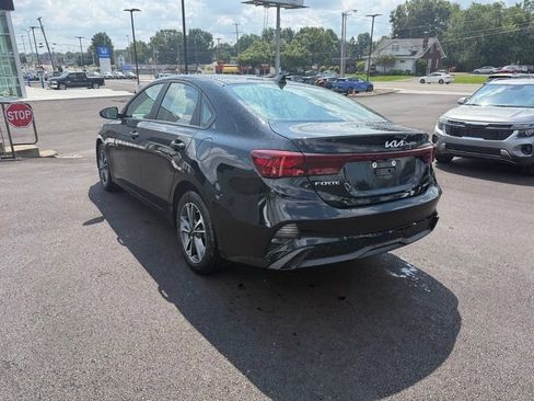 Used 2023 Kia Forte LXS FWD image 6