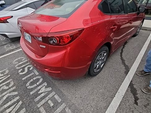 Used 2015 MAZDA MAZDA3 i Sport image 5