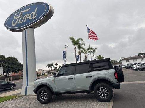 Used 2022 Ford Bronco Badlands image 20