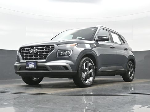 Certified 2025 Hyundai Venue Limited image 26