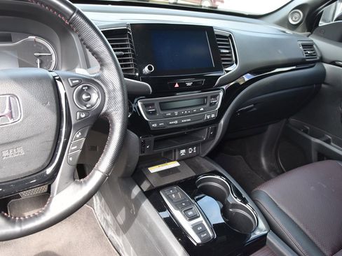 Used 2022 Honda Ridgeline Black Edition image 7