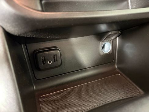 Used 2022 Chevrolet Colorado W/T w/ Custom Special Edition image 30