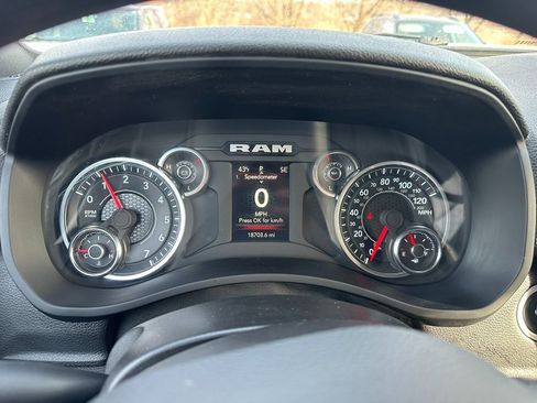 Used 2024 RAM 3500 Tradesman image 11