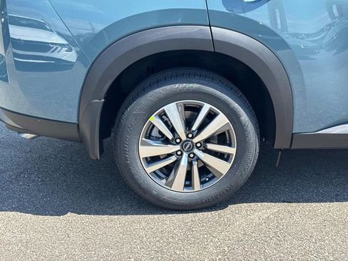 New 2026 Nissan Pathfinder SL AWD/4WD image 11