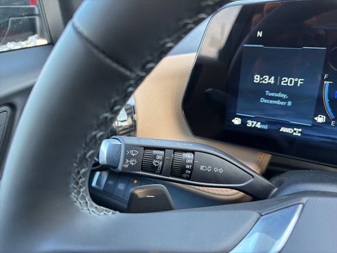 New 2026 Chevrolet Equinox ACTIV w/ Convenience Package III image 35