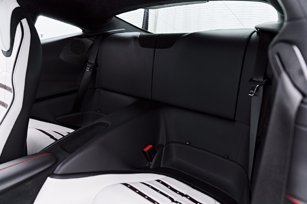 Used 2022 Ferrari Roma RWD image 55