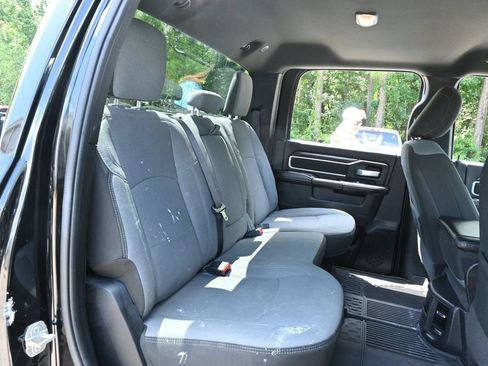 Used 2024 RAM 2500 Big Horn AWD/4WD image 18
