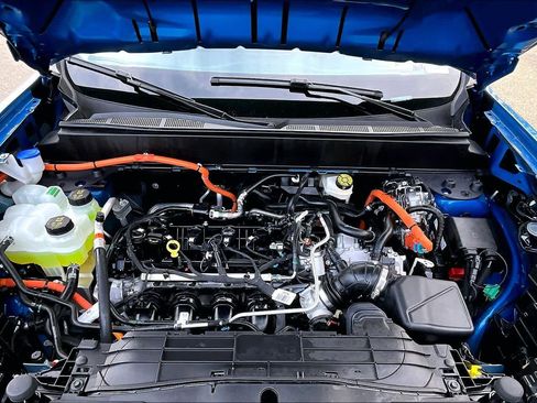 Used 2025 Ford Maverick XLT image 31