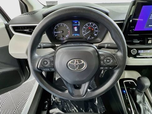 Certified 2025 Toyota Corolla LE FWD image 10