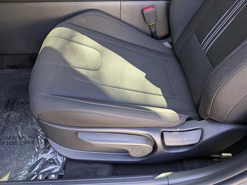 New 2026 Hyundai Elantra SEL Sport Premium image 4